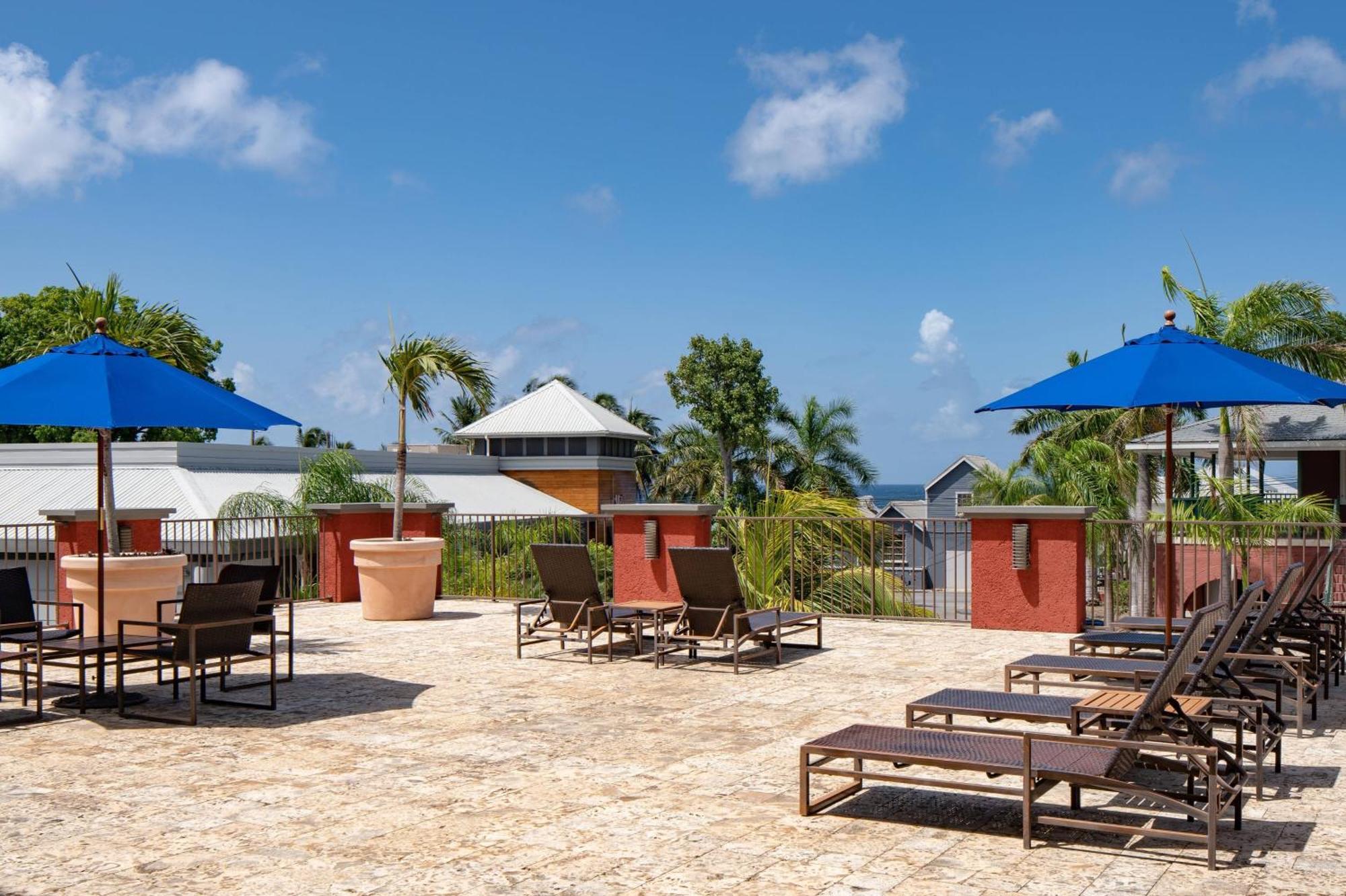 Courtyard By Marriott Bridgetown, Barbados Hotel Kültér fotó