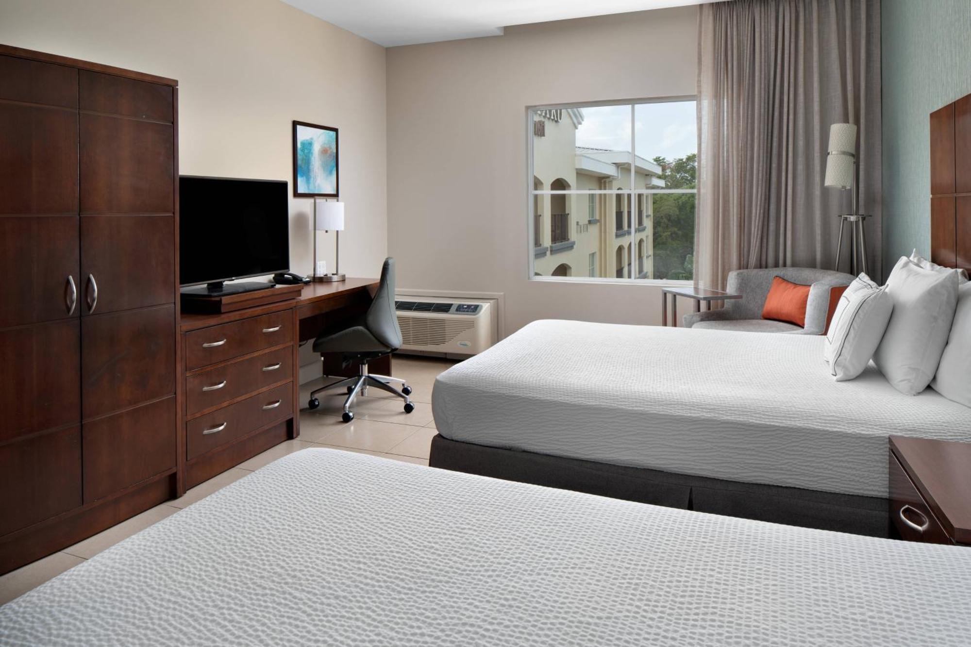 Courtyard By Marriott Bridgetown, Barbados Hotel Kültér fotó