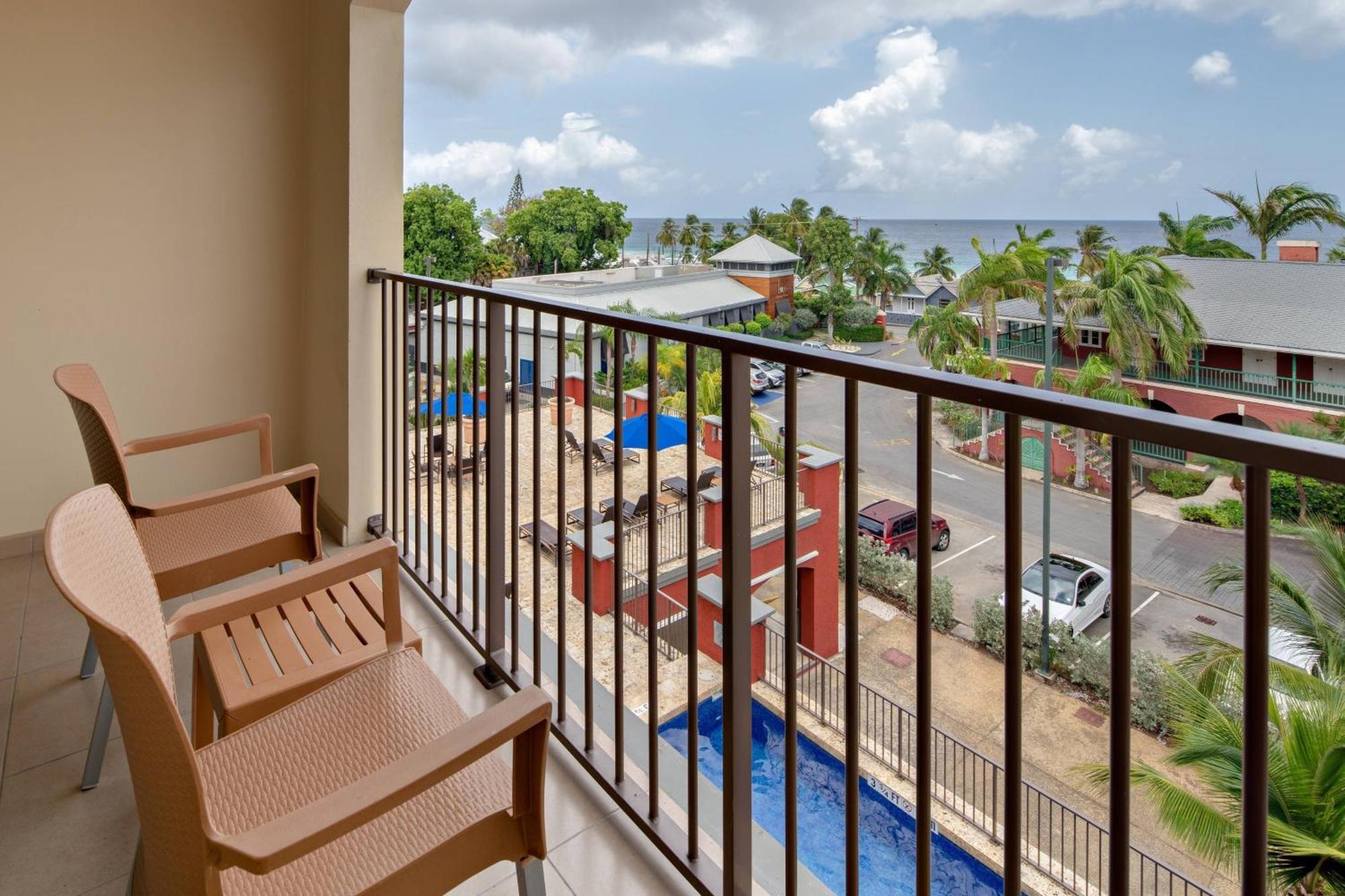 Courtyard By Marriott Bridgetown, Barbados Hotel Kültér fotó