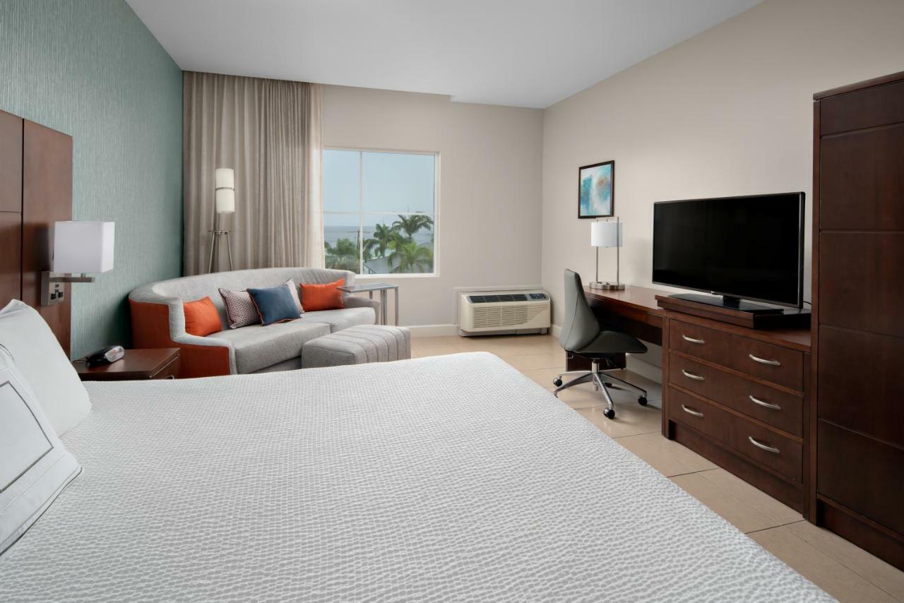 Courtyard By Marriott Bridgetown, Barbados Hotel Kültér fotó
